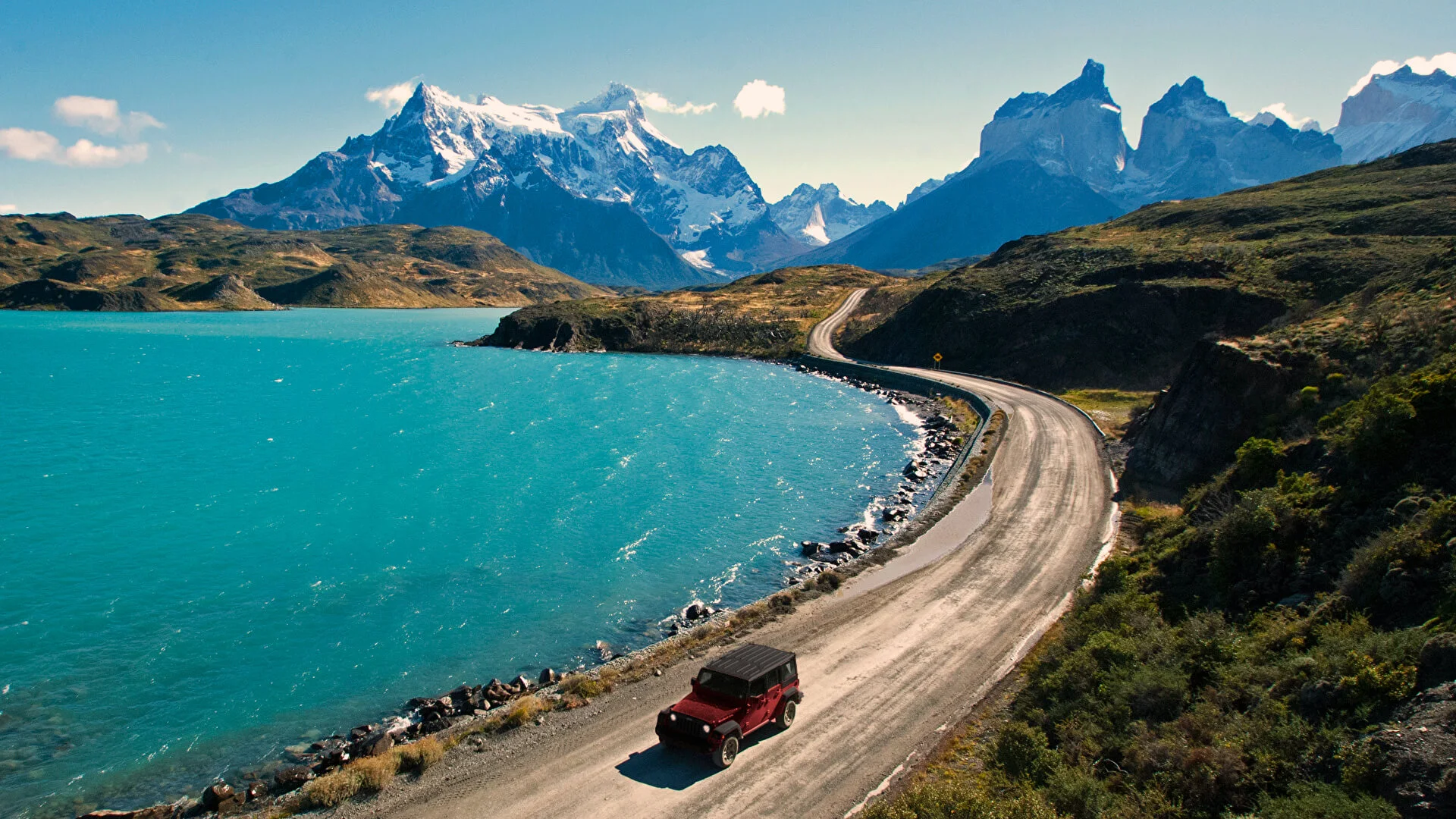 Driving on the tracks and roads of Patagonia